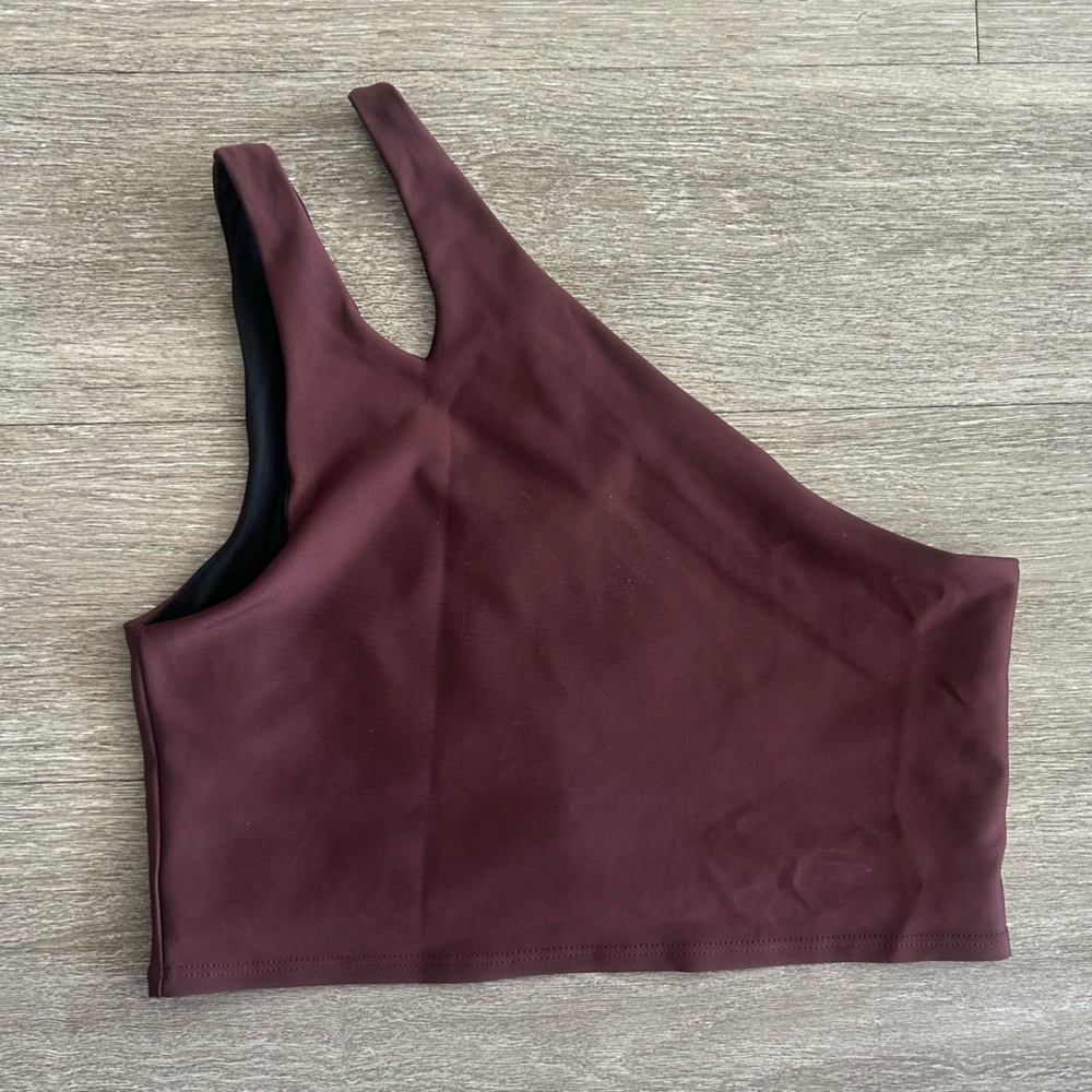 Asymmetrical Peloton Women's Burgundy Sports Bra